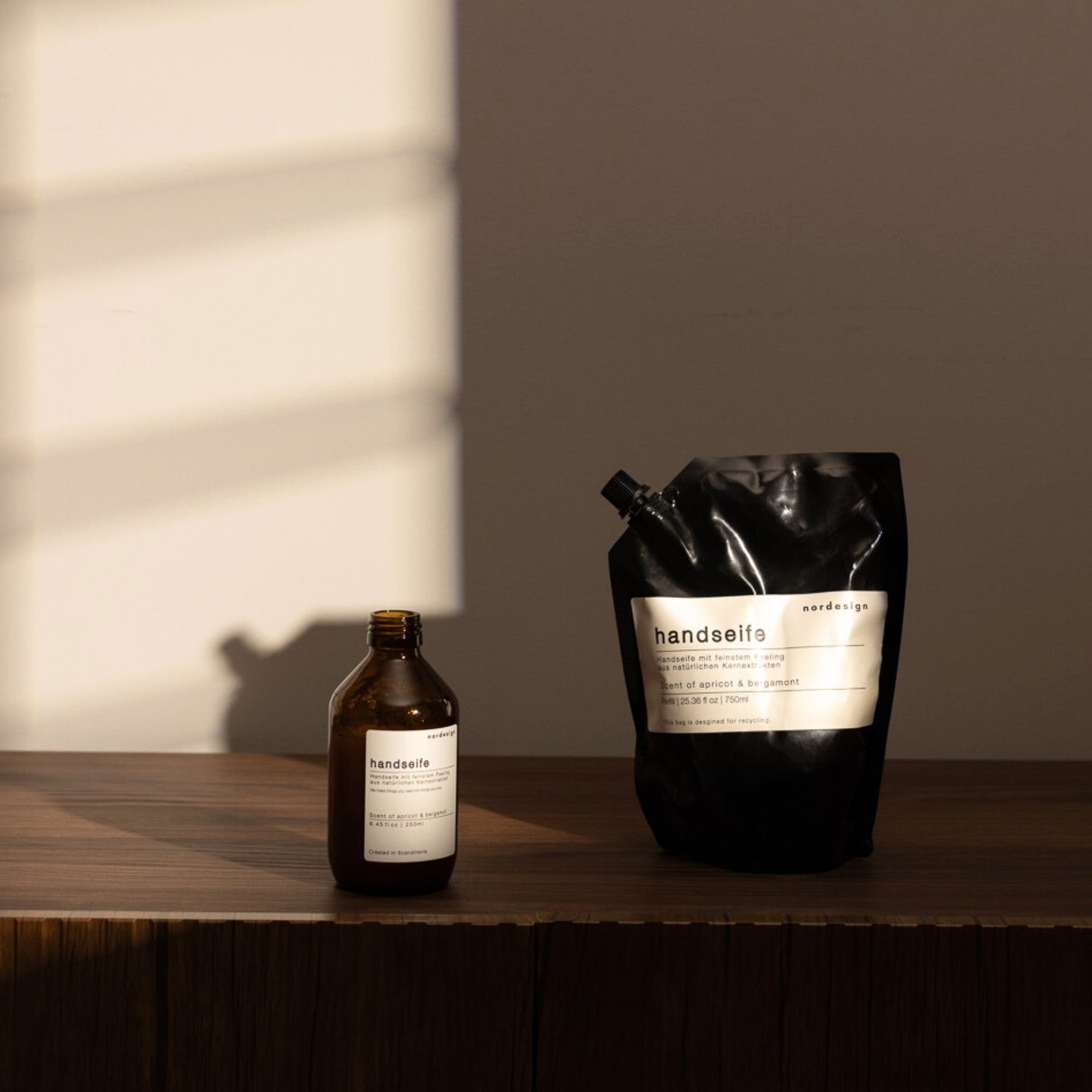 Handseife mit Peeling, 750ml - nordesign