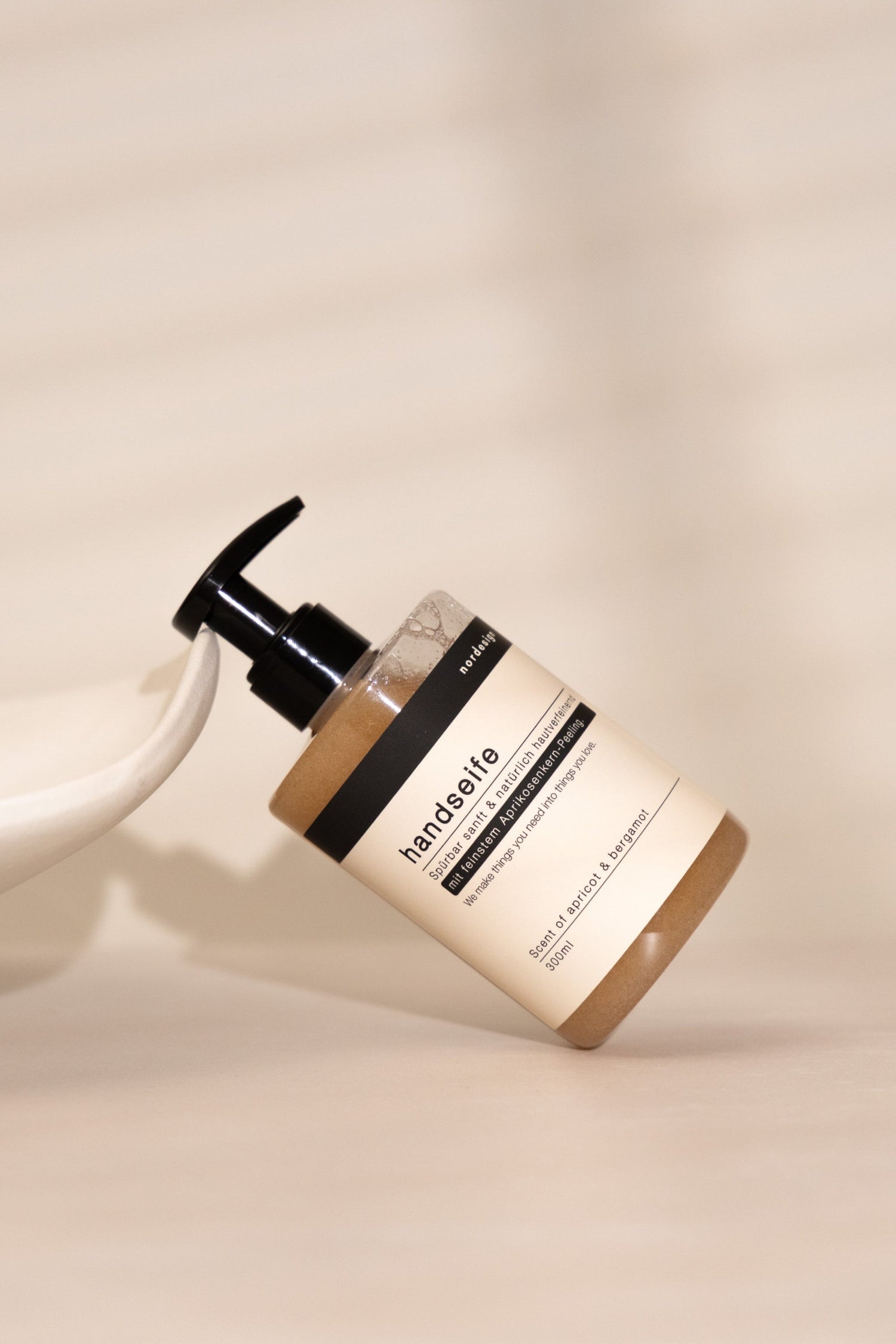 🎁 Handseife 300ml apricot & bergamot (gratis)