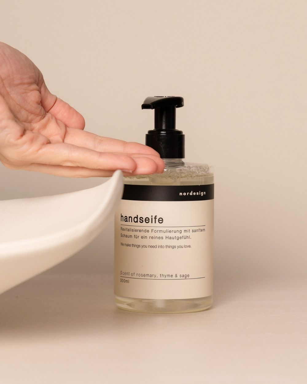 Hand soap 300ml Thyme, rosemary & sage