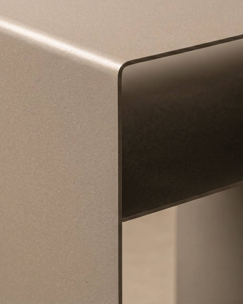 Das Material im Detail: Formstabil & zeitlos schön.